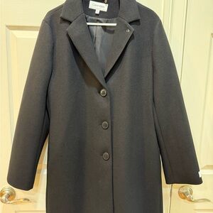 Calvin Klein Woman’s like new warm Winter Coat